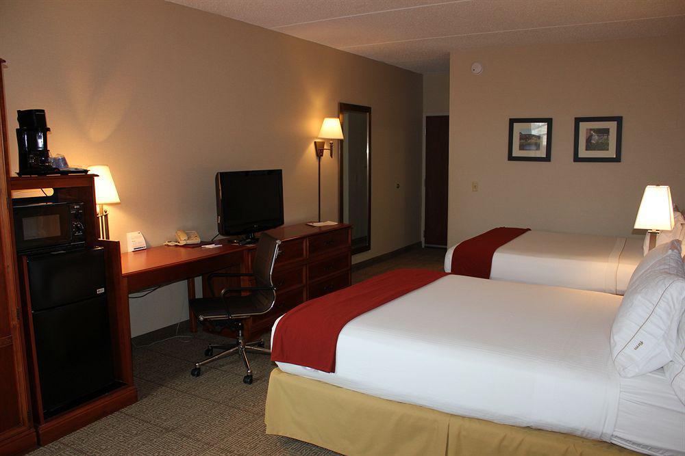 Fairfield By Marriott Inn & Suites Madison South Buitenkant foto