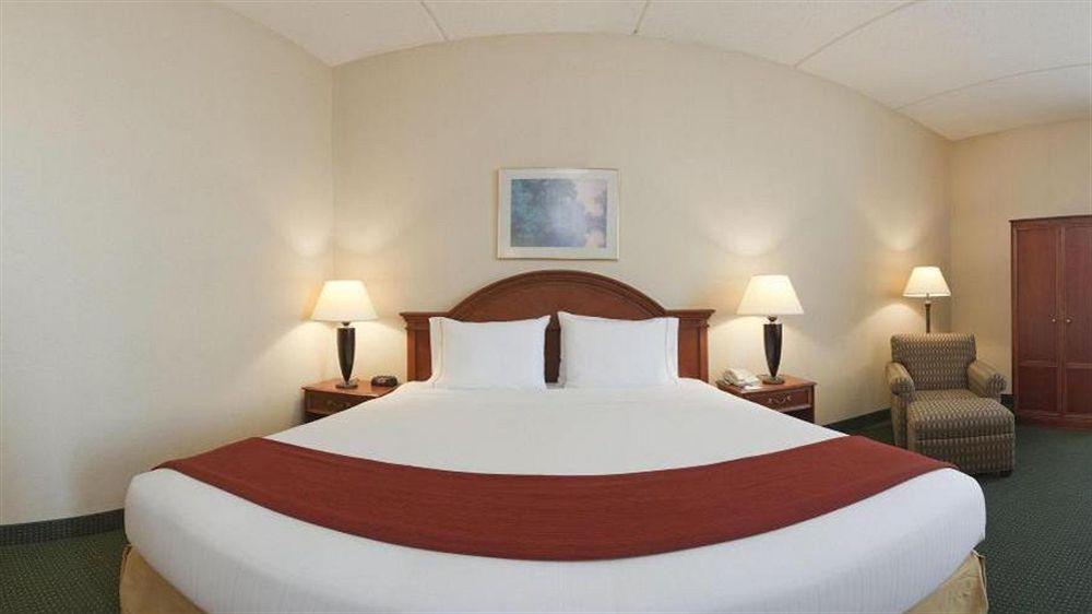 Fairfield By Marriott Inn & Suites Madison South Buitenkant foto